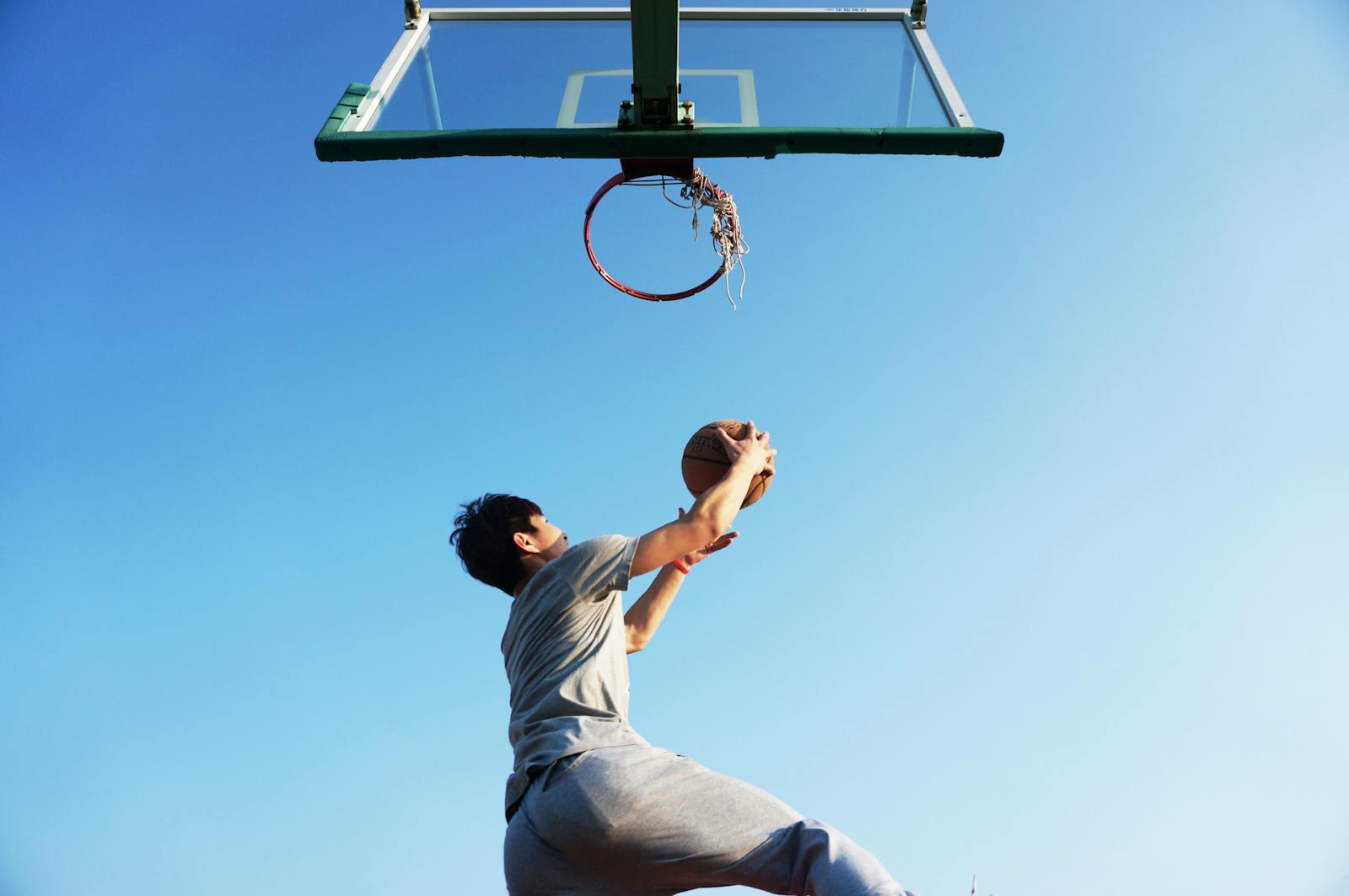 万红彩票 — 大乐透赛场扣篮瞬间